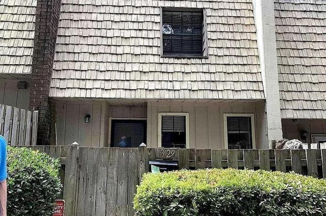 1329 Woodstone Trce