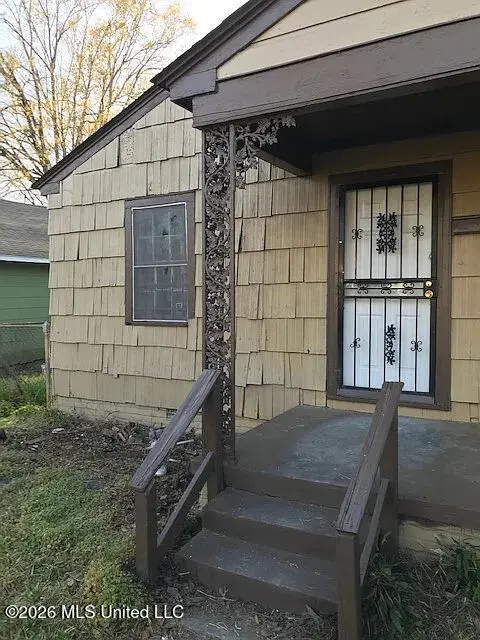 2307 Mobile Ave