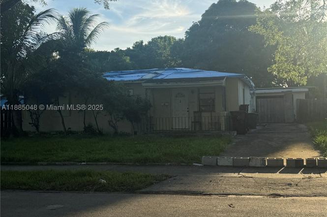 3033 Clyde Rd