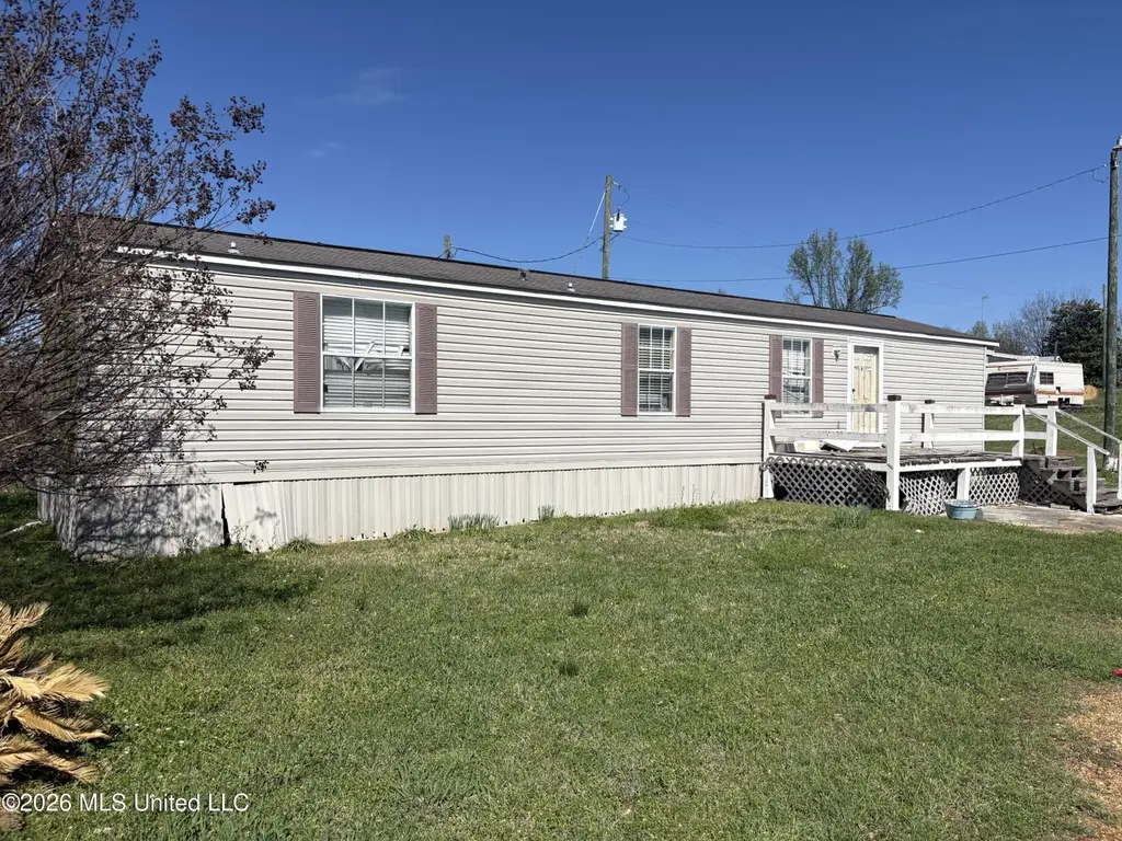 521 Old Benton Rd