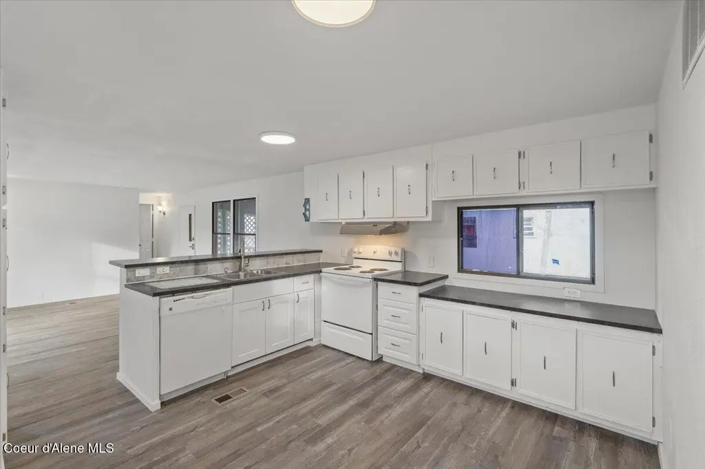 1356 N Highway 41 #6