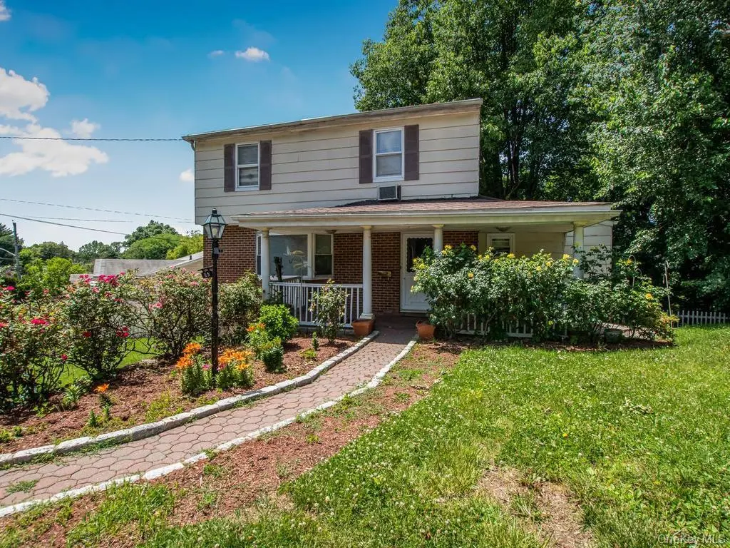 65 Sunset Dr