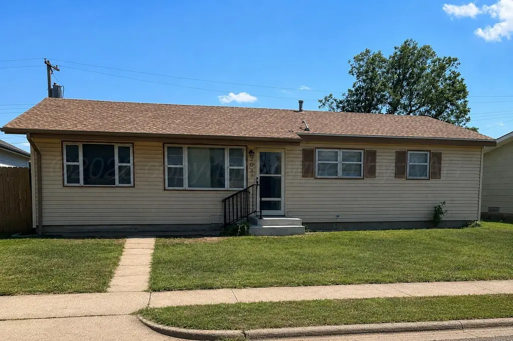 203 W 12th Ave