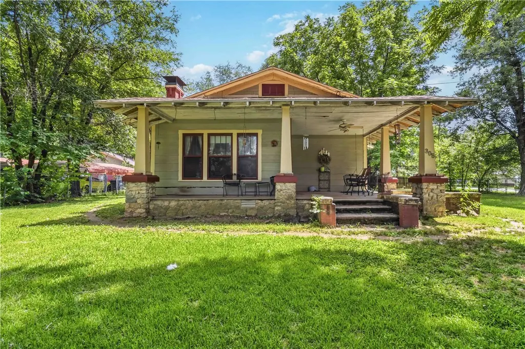 305 Ewalt Ave