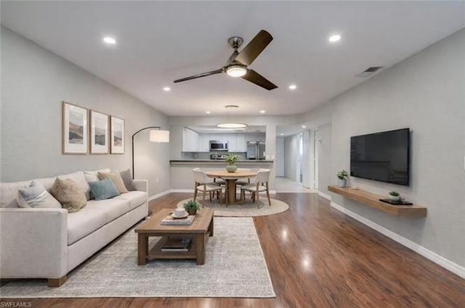 2370 Naples Trace Cir #6