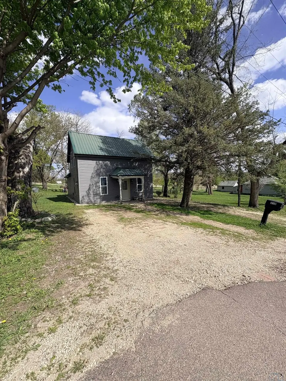 310 Main St