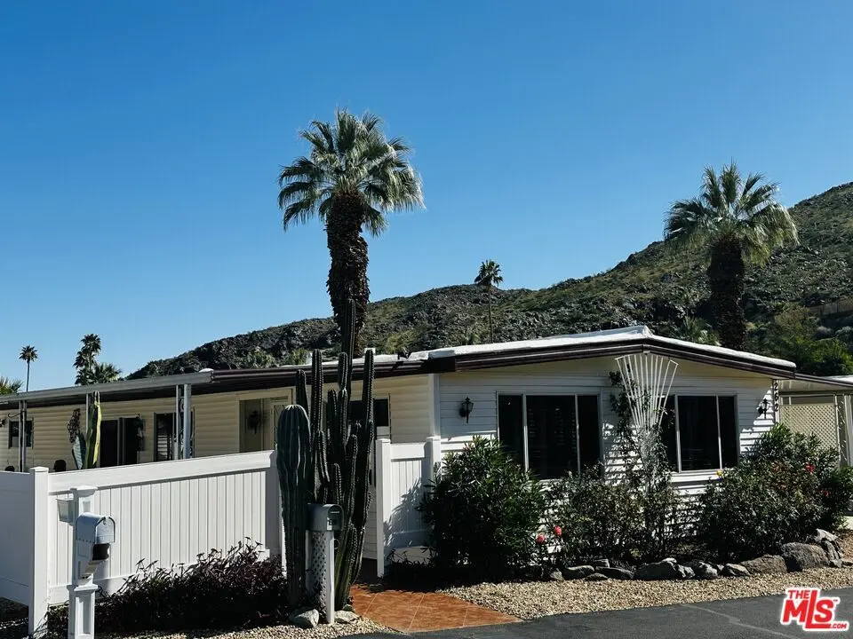 262 Costa Mesa Dr