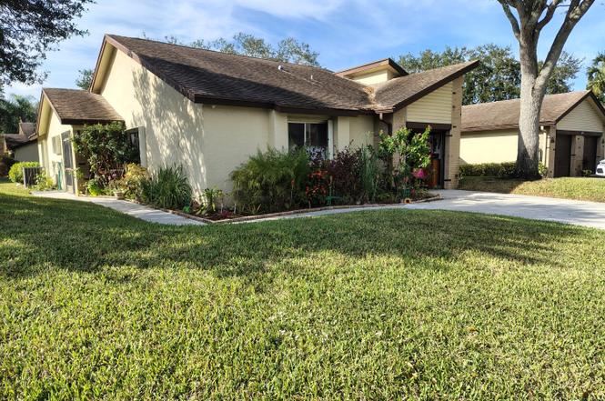 125 Ramblewood Cir