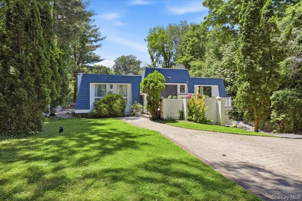 275 Broadfield Rd