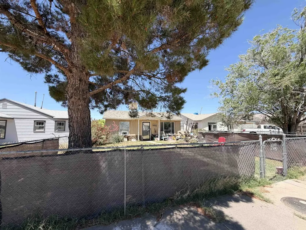 1415 Alaska Ave