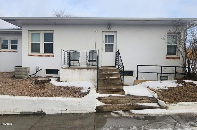 512 Adams Ave