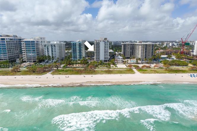9225 Collins Ave #610