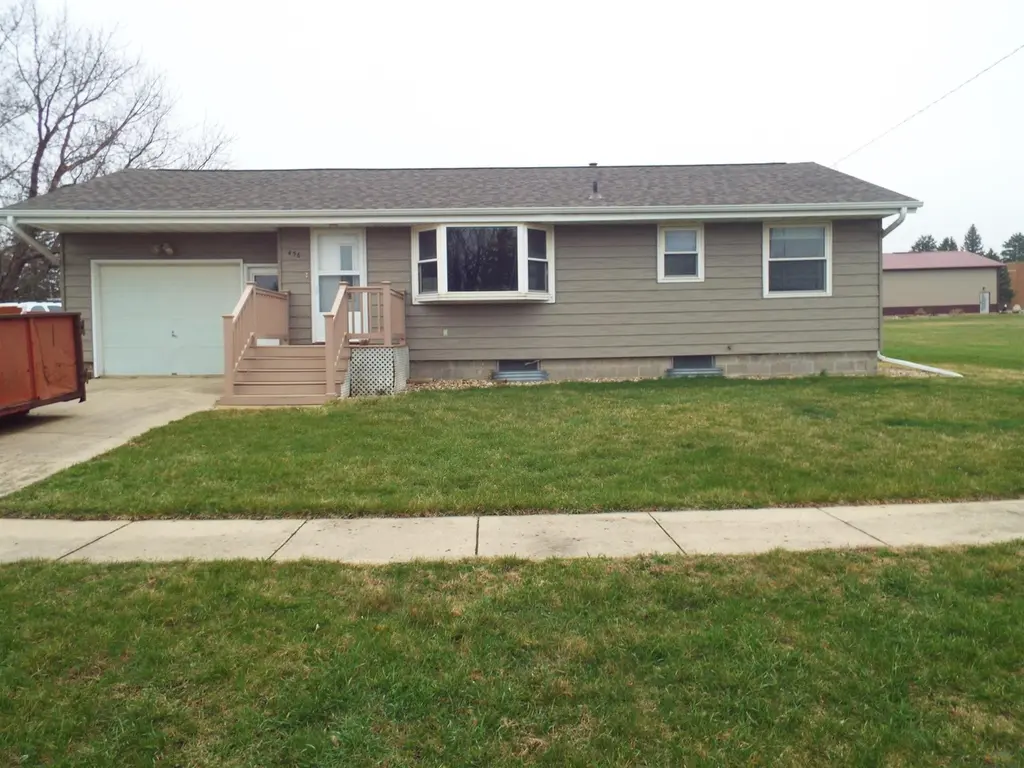 456 4th Ave