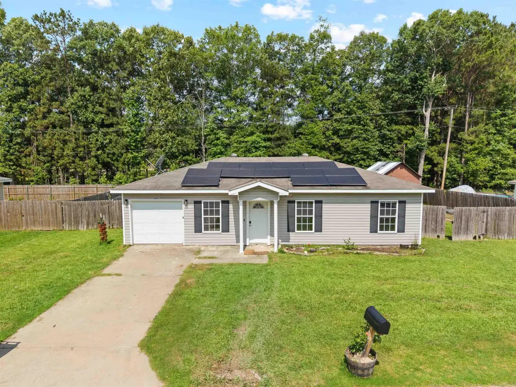 205 Glenn Oaks Dr