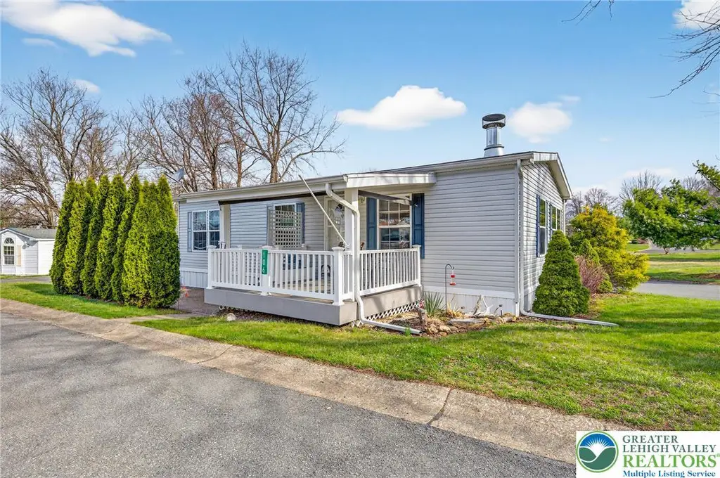 106 Comfort Ln