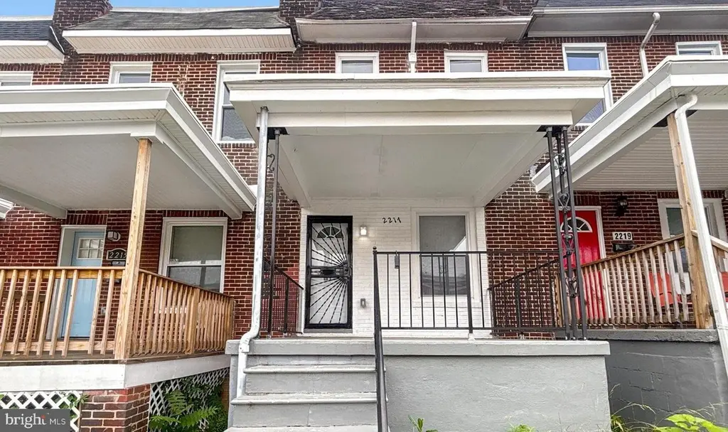 2217 Riggs Ave