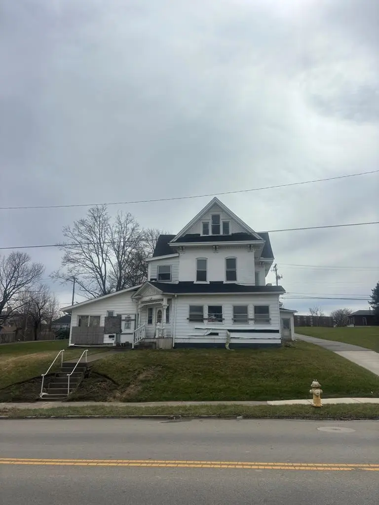 245 W Fourth St