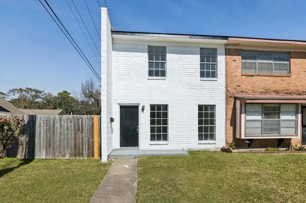 9114 Kempwood Dr #9114