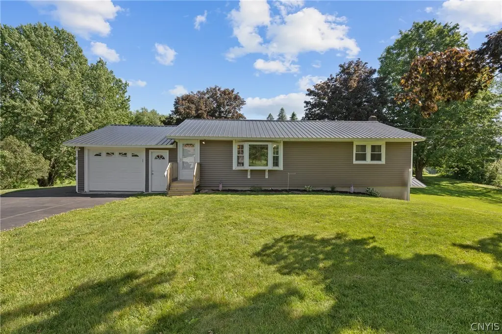 39 Red Mill Rd