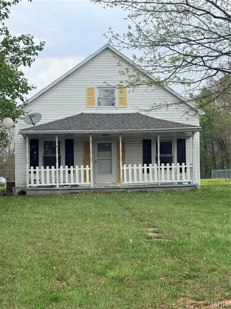 35 Civey Blvd