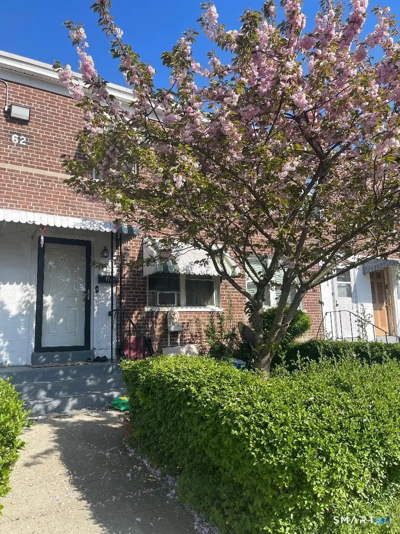174 CourtD, BLD62 Success Ave