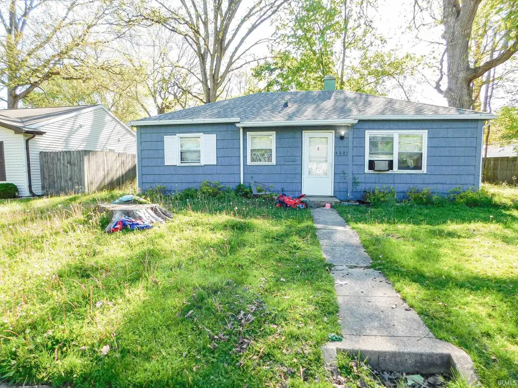 4601 Bowser Ave