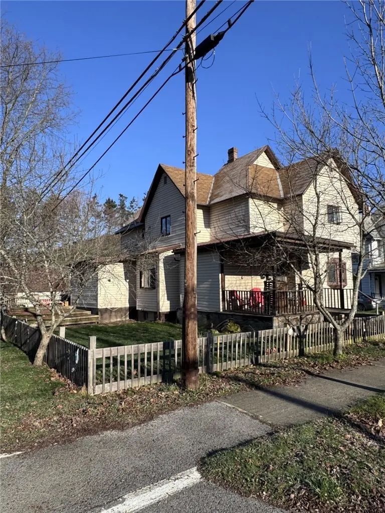 408 S Main St