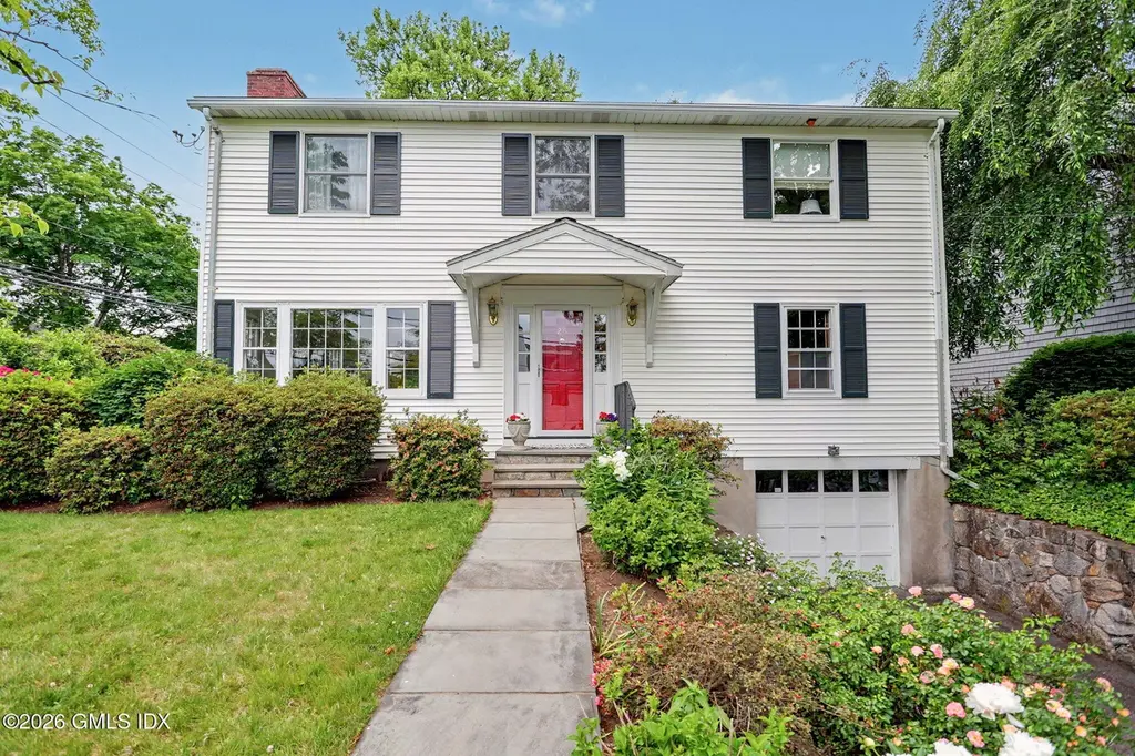 26 Linwood Ave