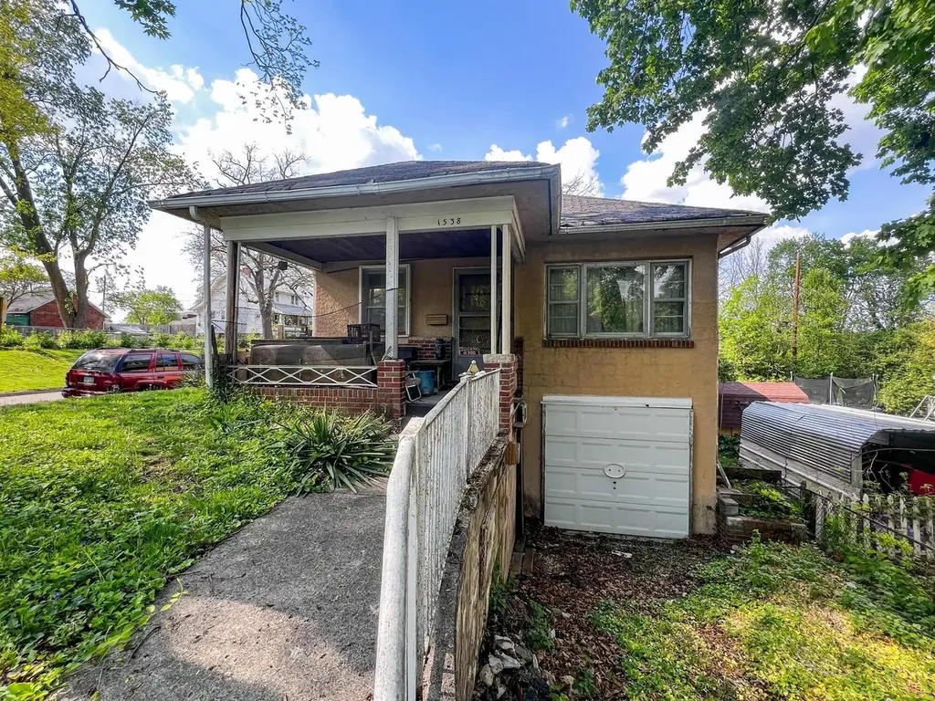 1538 Union Ave