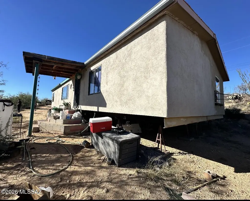 7021 W Bucking Horse Rd
