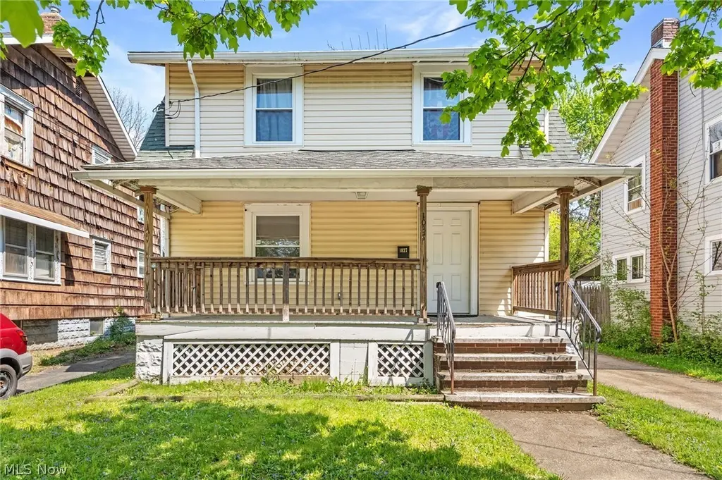 1037 Dietz Ave