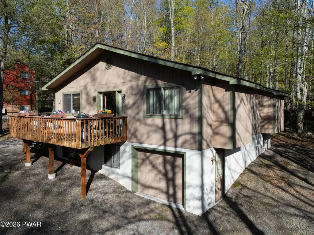 57 Ridgewood Cir