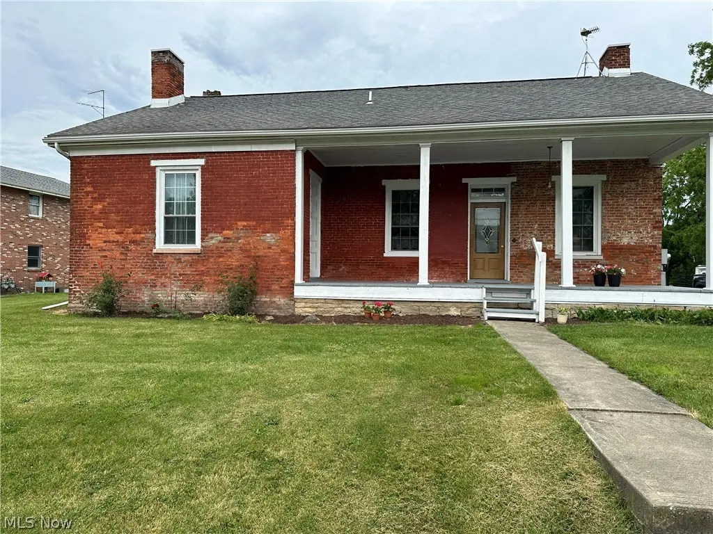 116 S Main St