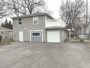 2604 Fair Oak Ln