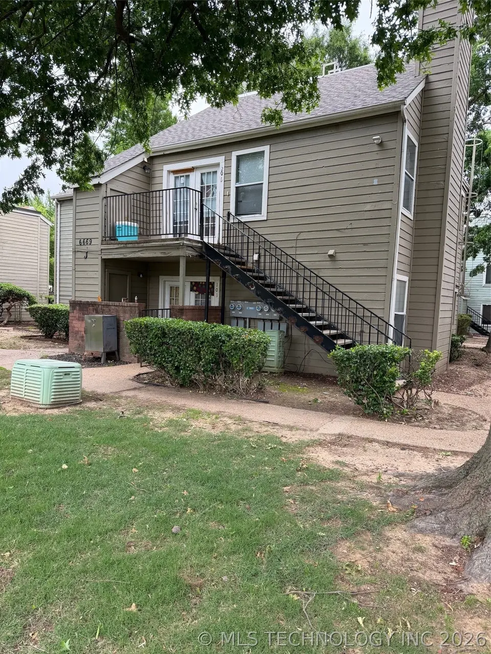 6669 S Victor Ave Unit J201