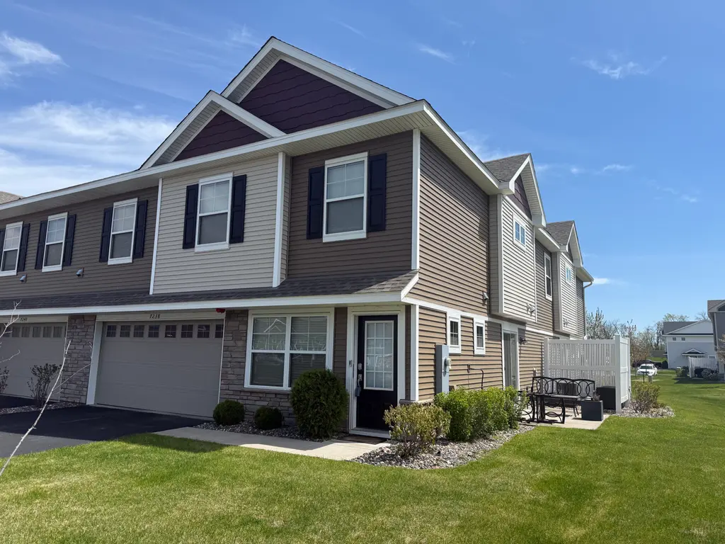 7238 Dora Dr