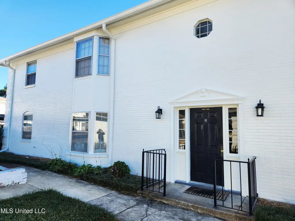 5025 Wayneland Dr Unit M1