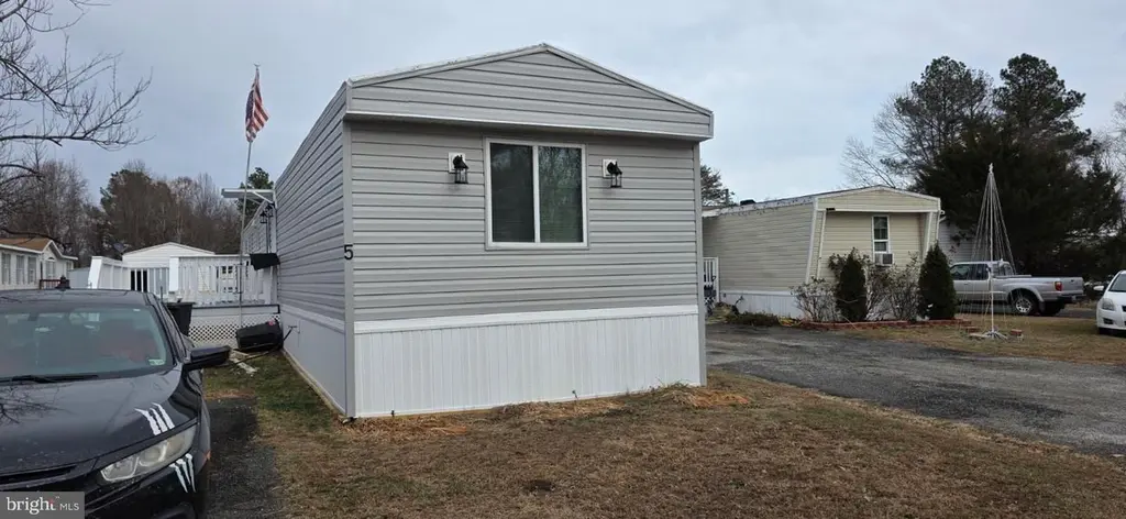5 Stevens Cir