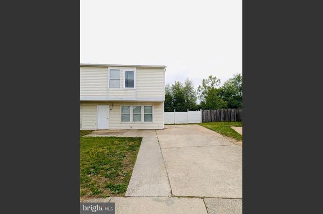 60 Farmhouse Rd