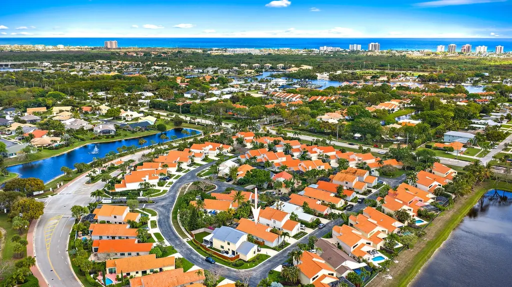 13305 St Tropez Cir