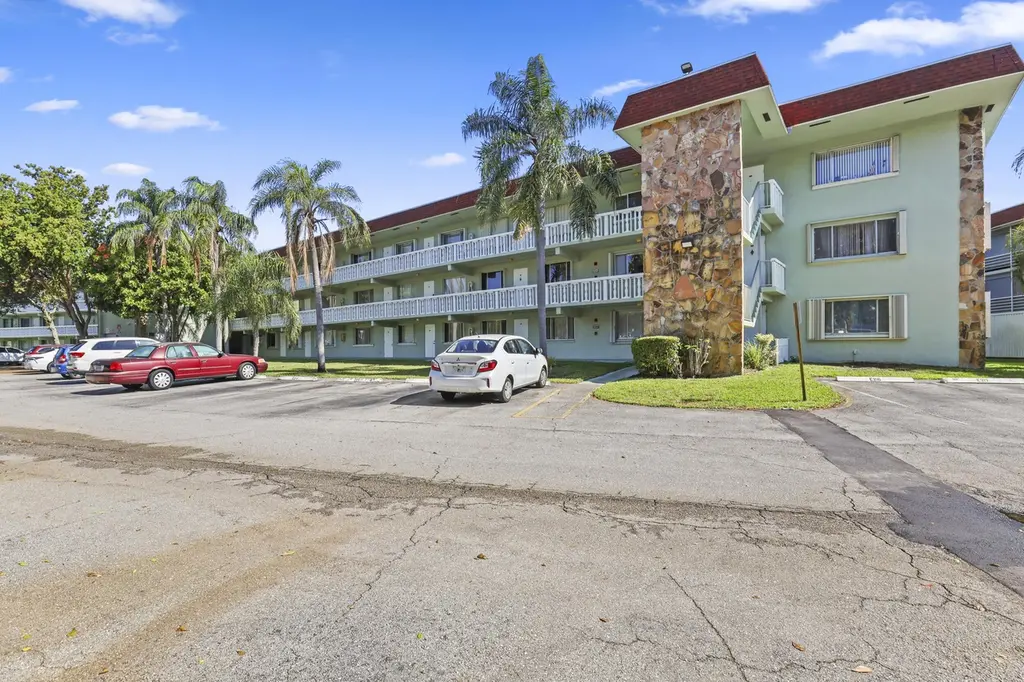 3100 Springdale Blvd #308