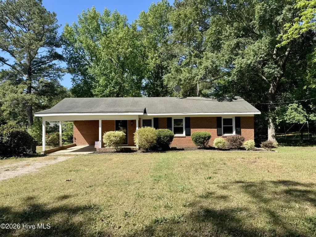 1003 Rainwater Ln