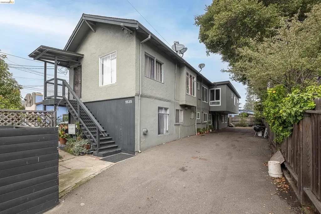1535 Julia St