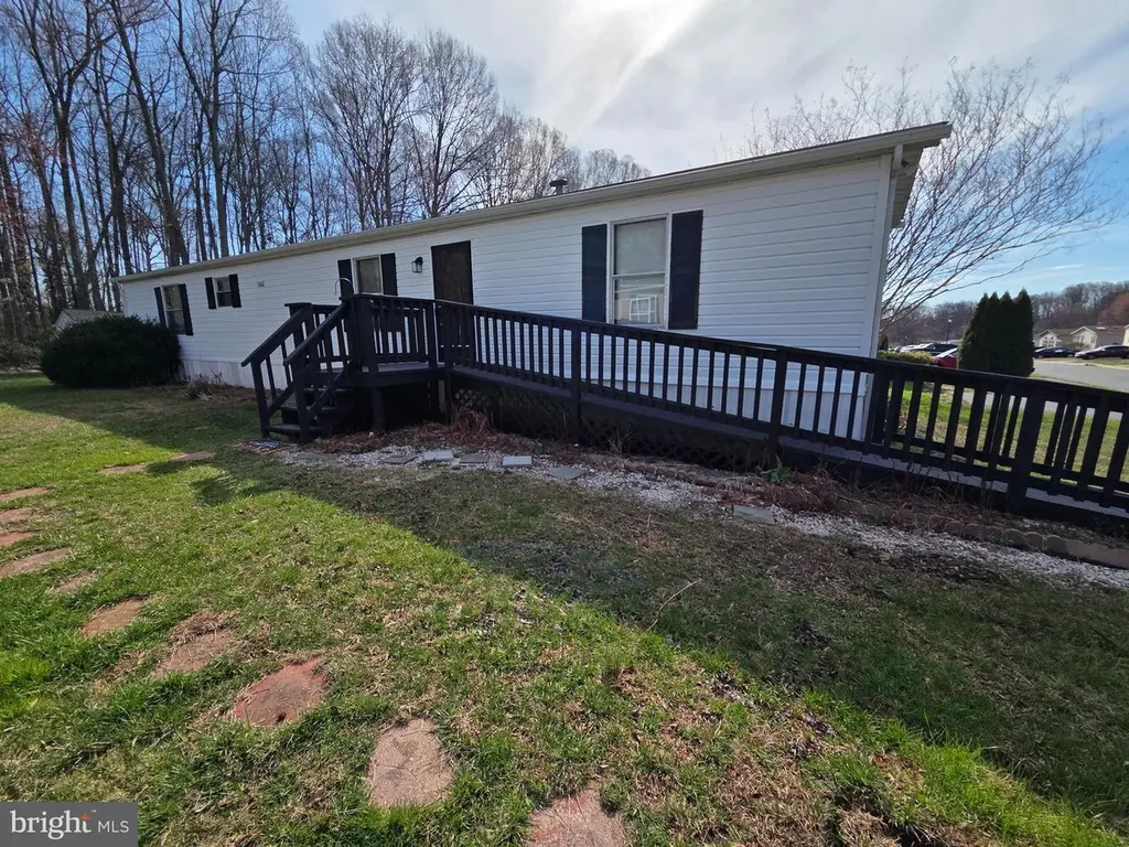 245 Golf Dr