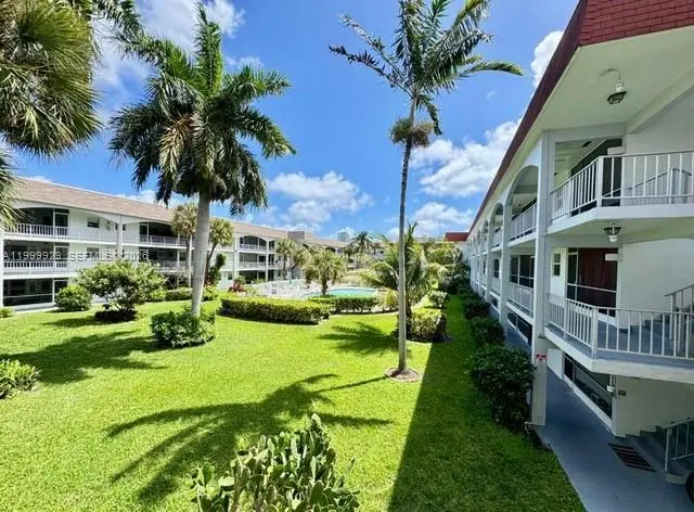 581 Blue Heron Dr Unit 221-B