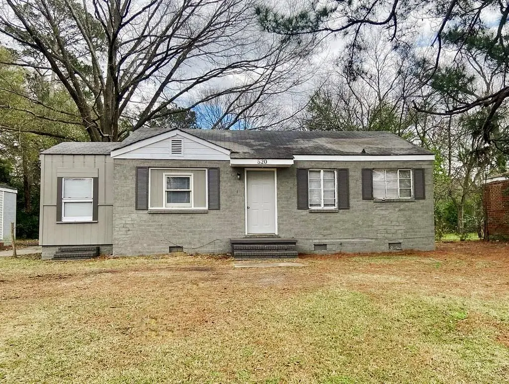 820 Harbison Dr