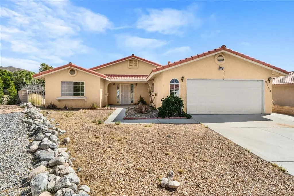 9650 Troon Ct
