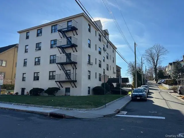 240 Alpine Pl Unit 2A