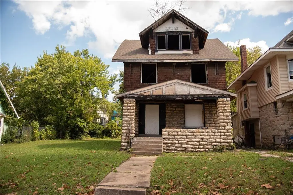 4015 Prospect Ave