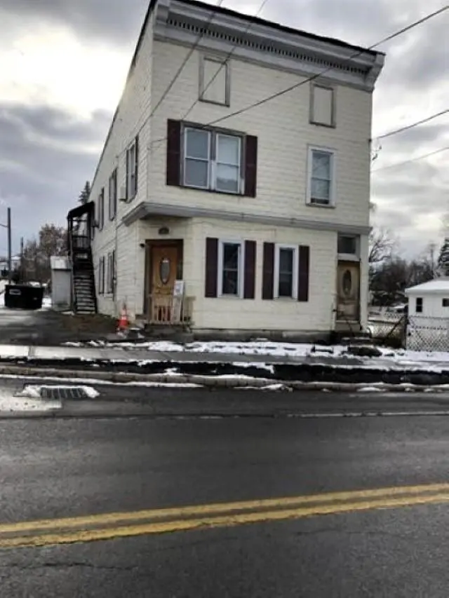 55 W Main St